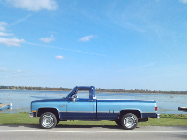 1985 Chevrolet C10 Scottsdale Square Body from Arizona in Classic Cars in Kawartha Lakes