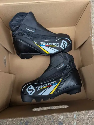Salomon Equipe 8 Ski Boots - like new, View more