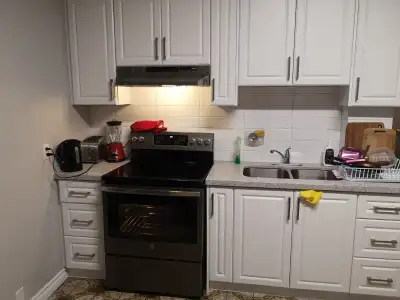 New renovated room for rent in little Italy(College/Beatrice St). The room is in a shared house. All...