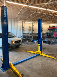 Low Profile ! New 2 Post Car Lift , Car Hoist, 9000lbs