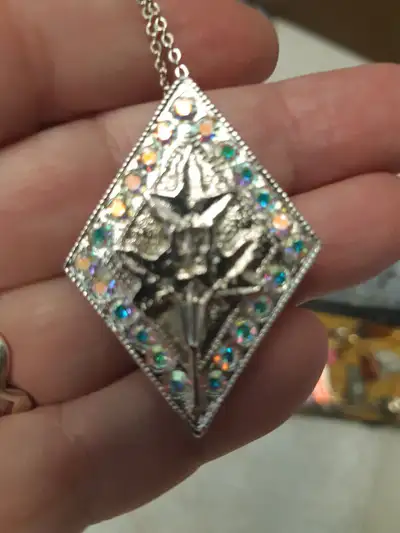 Vintage 18 inch Diamond Shaped  Necklace/Brooch, View more