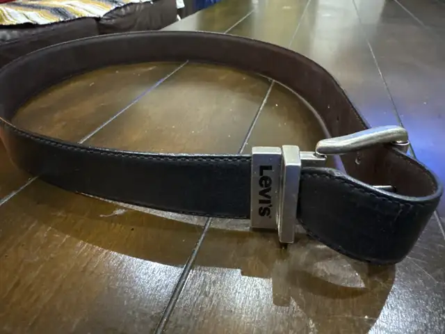 Levi belt in Men's in Oshawa / Durham Region - Image 2