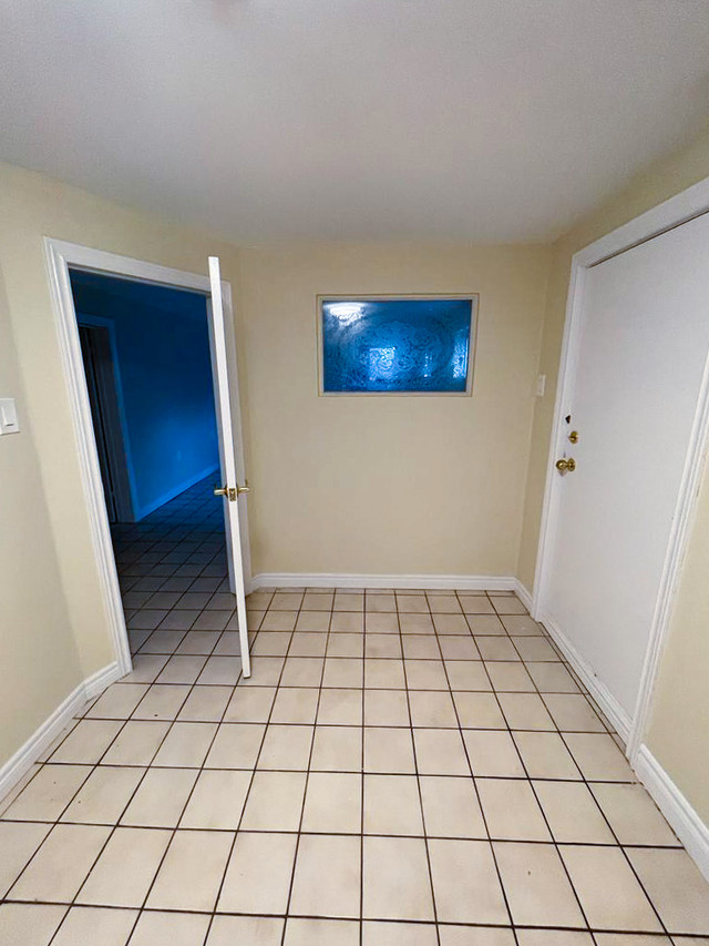 2 beds 1 bath Walkout Basement for rent from 1 July 2025 in Long Term Rentals in Mississauga / Peel Region - Image 4