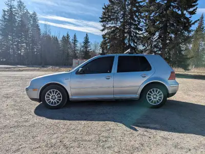 235km, 1.9l turbo diesel, 5 speed manual, heated seats, tinted windows, bluetooth stereo, oem roof r...