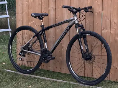 Trek 8.3 DS, View more