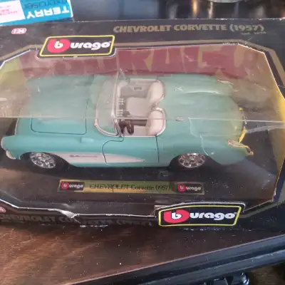 1/24scale Located in linwood Plastic cover on boxhas small tear