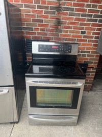 Like new Lg “30” stainless  glass top stove 