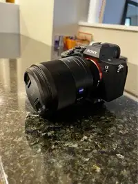 Sony Zeiss 50mm f1.8 full frame camera lens