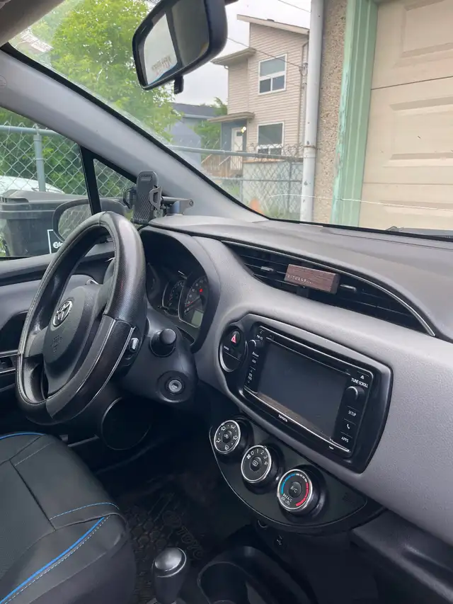 2015 Toyota Yaris LE in Cars & Trucks in Edmonton - Image 3