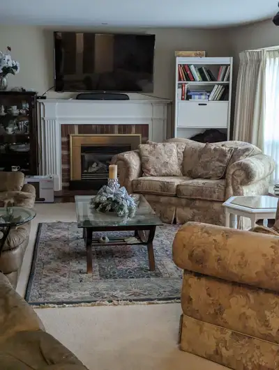 FONTHILL RENTAL HOUSE, SORT TERM JAN 3 - APR. 30/26 - Executive Style FURNISHED - 3 BR 2 Bath home $...