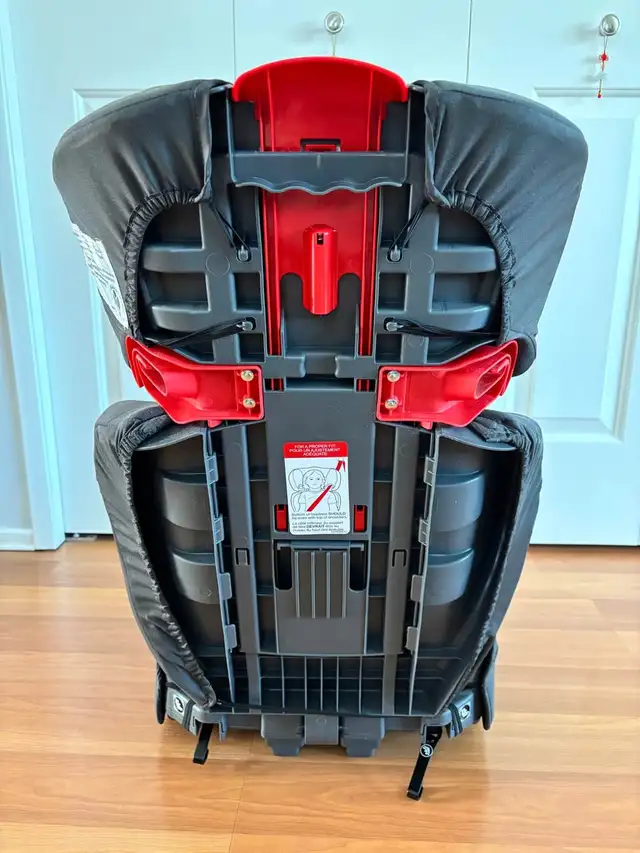 Graco TurboBooster LX Highback Booster Seat (2029 expiry) in Strollers, Carriers & Car Seats in Edmonton - Image 5