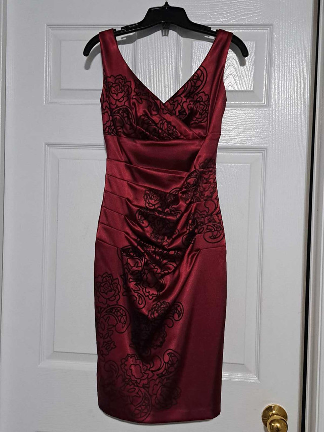 Dress size small (Le Chateau) in Women's - Dresses & Skirts in Hamilton