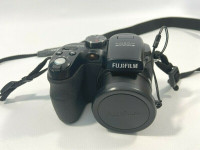 Fujifilm Finepix S1000fd Digital Camera Black Point Shoot Zoom 1