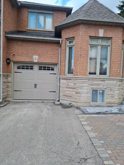 Beautiful 2 bedroom basement apartment