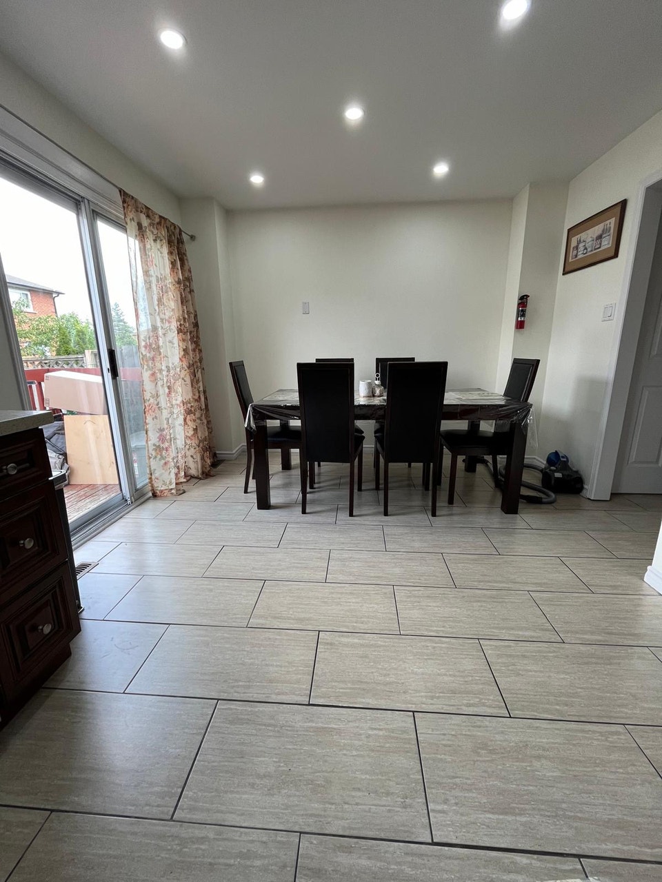 3+1 Beds 3.5 Baths Furnished Townhouse 4