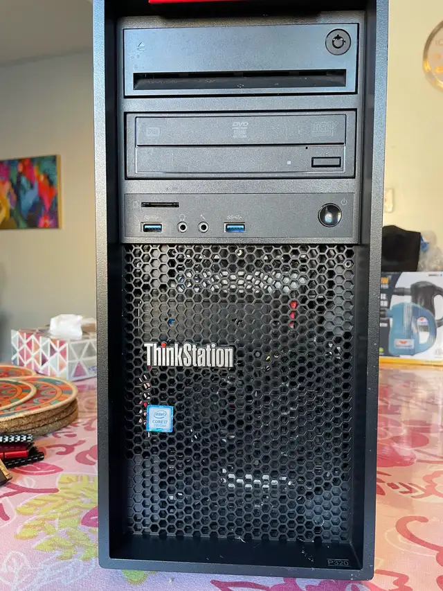Lenovo Thinkstation P320 in Desktop Computers in Mississauga / Peel Region - Image 2