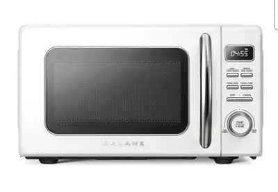 Galanz Retro 1000W 1.1CuFt Microwave Oven - White, View more