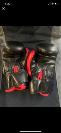 Kids boxing gloves 