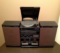 Turntable stereo audio system