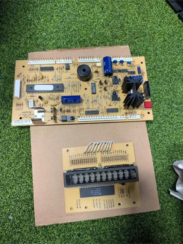 vending machine board in General Electronics in Oakville / Halton Region - Image 2