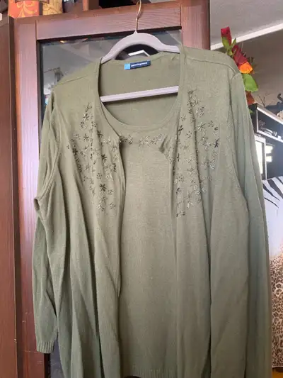 New sweater 1x, View more