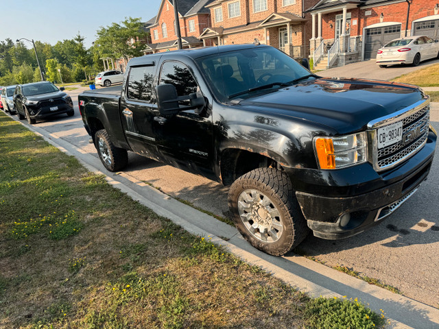 2011 GMC Sierra 2500 HD Denali in Cars & Trucks in Mississauga / Peel Region - Image 3