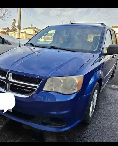 Owned since new 2013 Dodge Grand Caravan clean title Everything works as it should all power options...