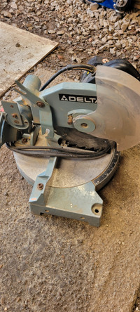 8 1/4" compound miter saw