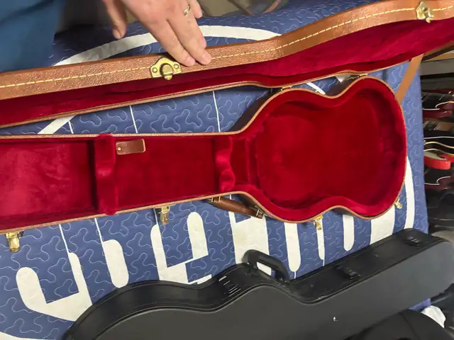 Gibson SG/Les Paul Junior in Guitars in Edmonton - Image 8