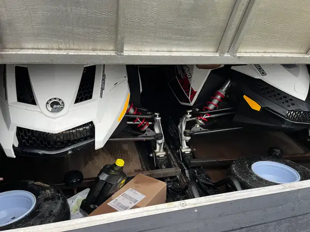2 Sled & Trailer Package in Snowmobiles in Sarnia - Image 4