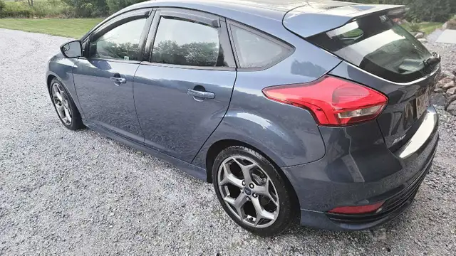 Ford focus st 64966058960385123