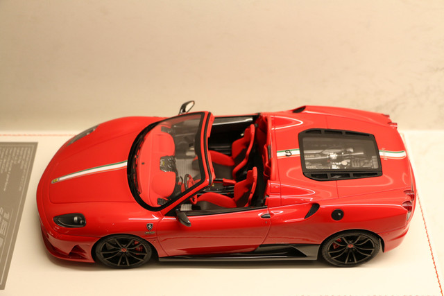 1/18 Dinomodel Ferrari Scuderia 16M Red  in Arts & Collectibles in City of Toronto - Image 2