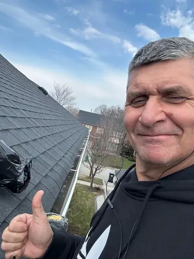 CALL: 905 569-2072 or text 416 823 5577 MK Universal Gutter & Windows Cleaning Call MK Universal - E...