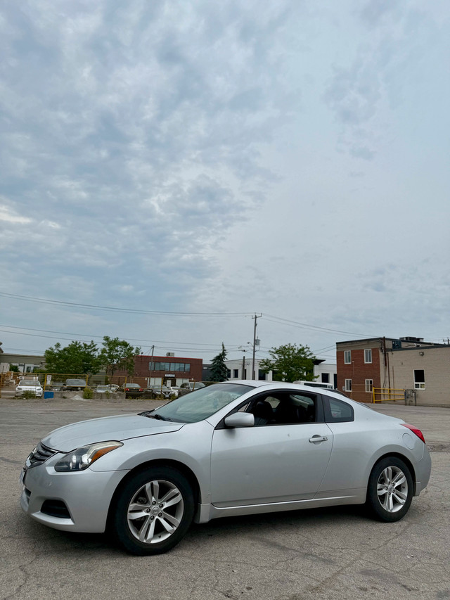 2012 Nissan Altima Coupe in Cars & Trucks in City of Toronto - Image 2