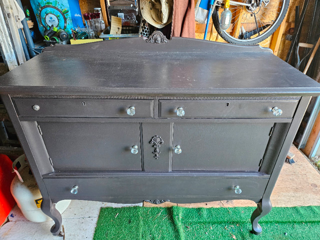 Antique buffet / cupboard for sale in Hutches & Display Cabinets in Sault Ste. Marie
