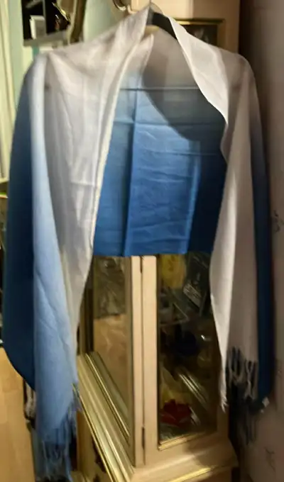 Shawl Blue and White (light weight), View more