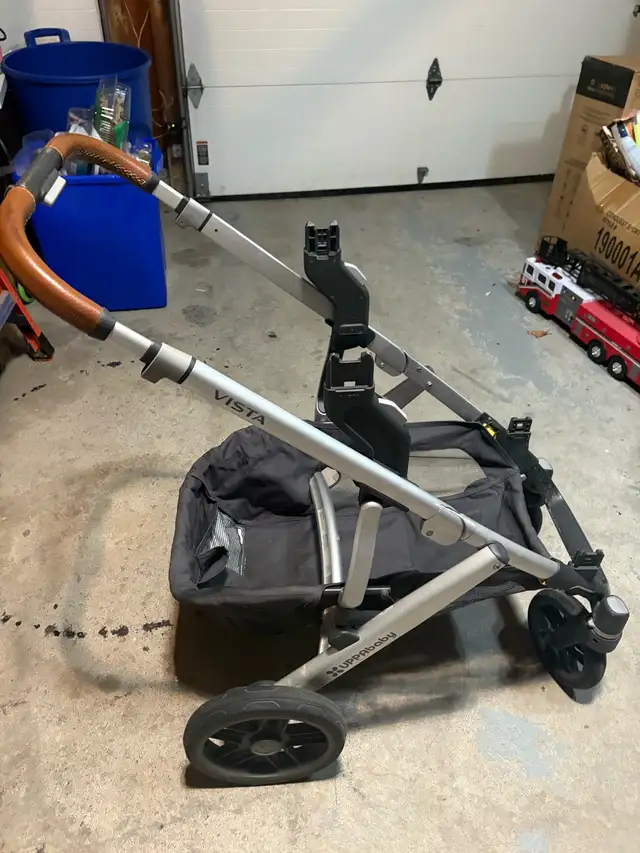 Uppababy Vista Double Stroller in Strollers, Carriers & Car Seats in Markham / York Region - Image 4