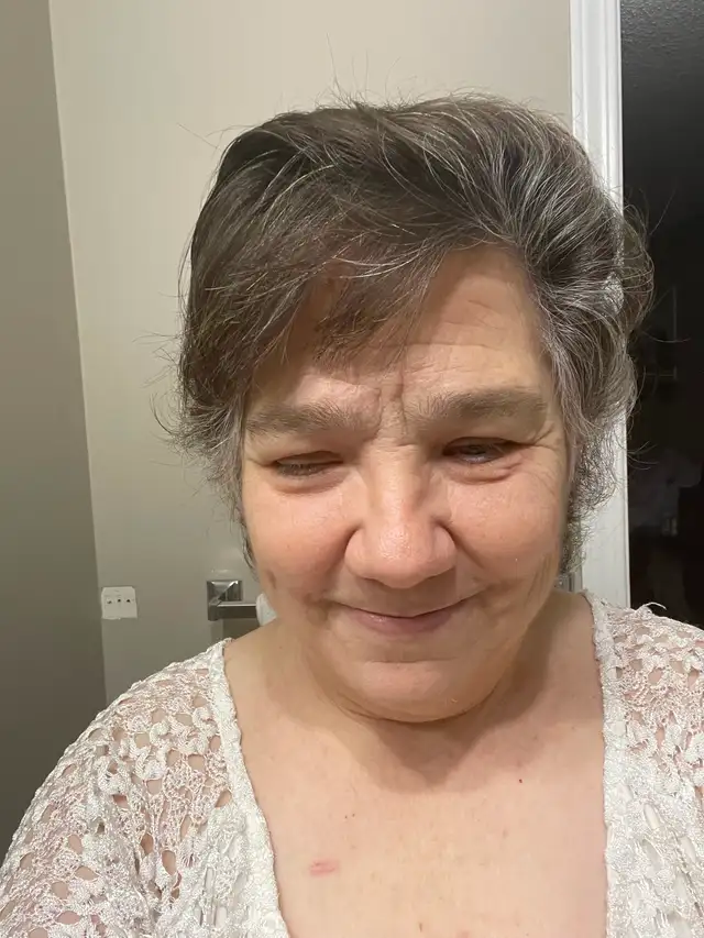 Who is lonely and wants to chat