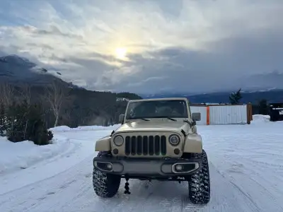 Jeep Wrangler Sahara Unlimited 199k Kilometers driven No known Mechanical Issues Rebuilt title (boug...