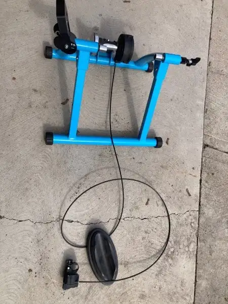 Deuter Bike Trainer MT-04 in Other in Guelph - Image 3