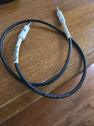 Yorkville 40" guitar patch cable, View more