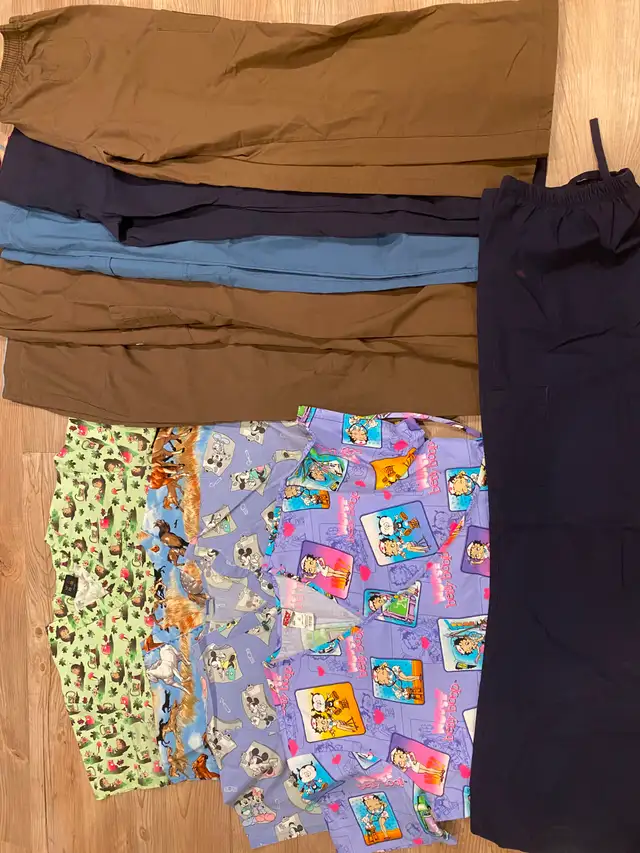 Women's Scrubs size L-XL in Women's - Other in St. Albert - Image 3