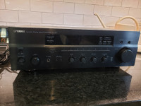 Yamaha RX-497 Amplifier