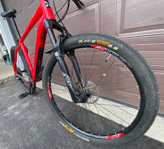 Aluminum Hardtail XC Mountain Bike in Mountain in Ottawa - Image 9