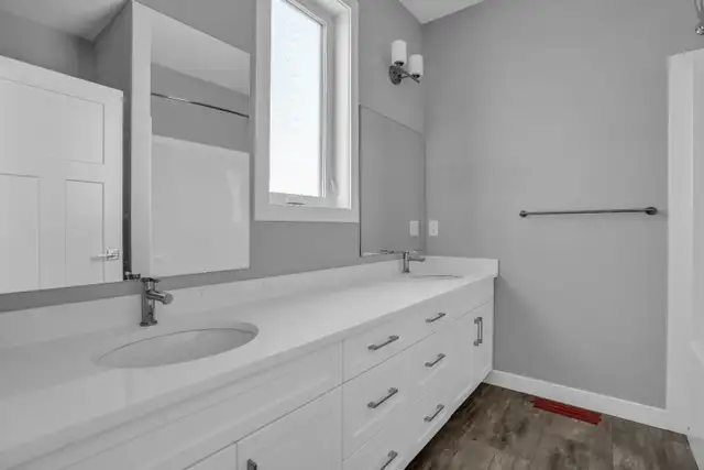 Lakefront Home and Lots For Sale in Saskatchewan in Houses for Sale in Regina - Image 33