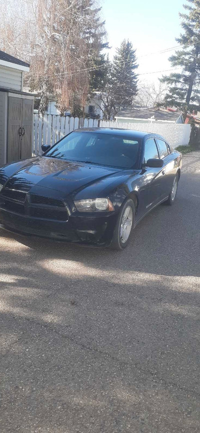 2012 dodge charger hemi .$8,500. OBO.