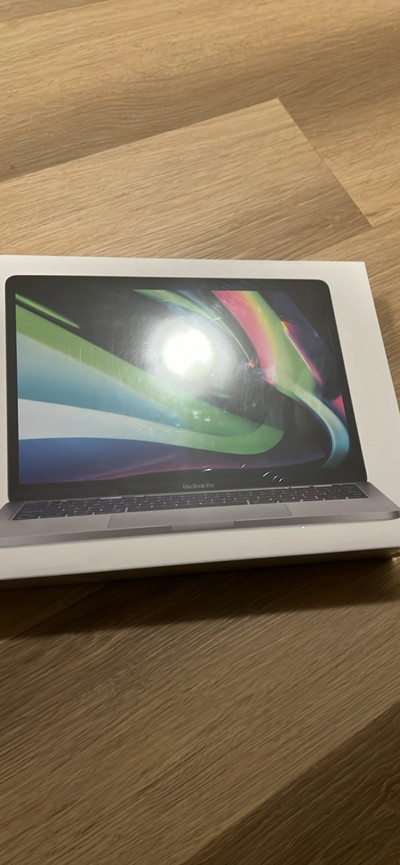 MacBook pro 13 inch M2 brand new sealed 
