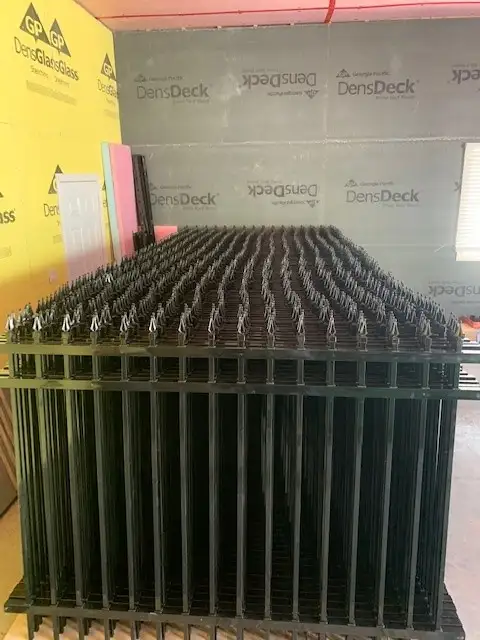 POOL FENCE PANELS IN  4, 5 AND 6 FT TALL- STARTING AT $25/LF in Decks & Fences in Belleville - Image 11