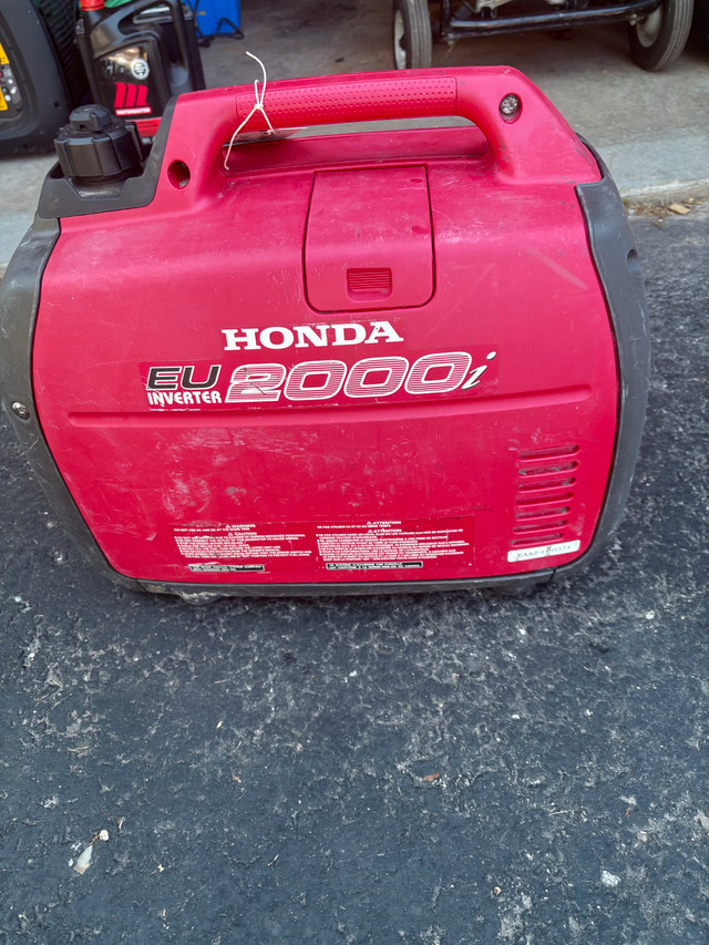 Honda 2000 watt Generator  in Other Business & Industrial in Barrie - Image 4
