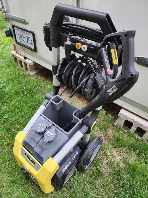 Karcher Electric PRESSURE Power  WASHER K 2000 1.3 GPM 2000 PSI in Outdoor Tools & Storage in Windsor Region - Image 2
